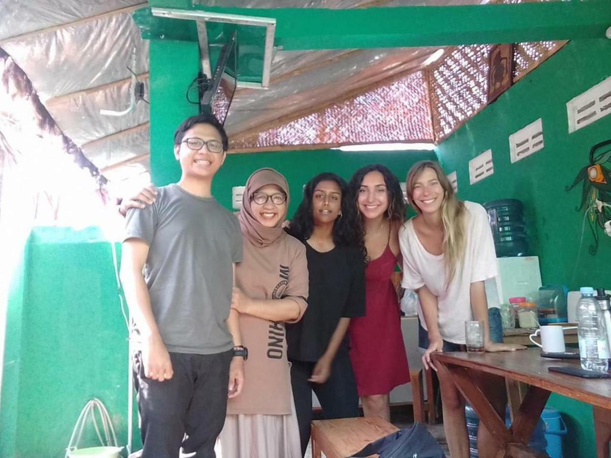 Bilik Bamboo Hostel Yogyakarta Exterior photo